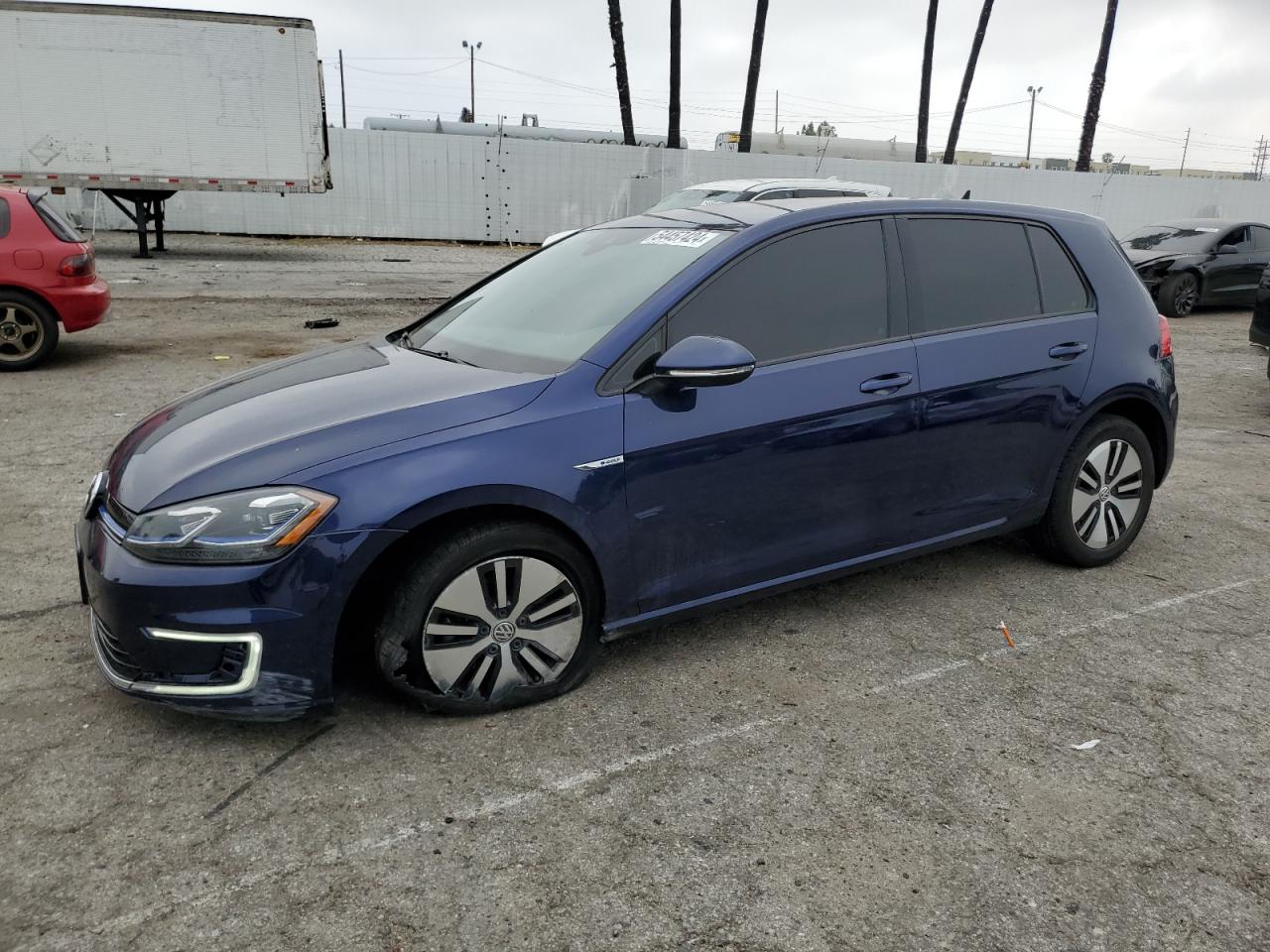 VOLKSWAGEN GOLF 2018 wvwpr7au8jw907527