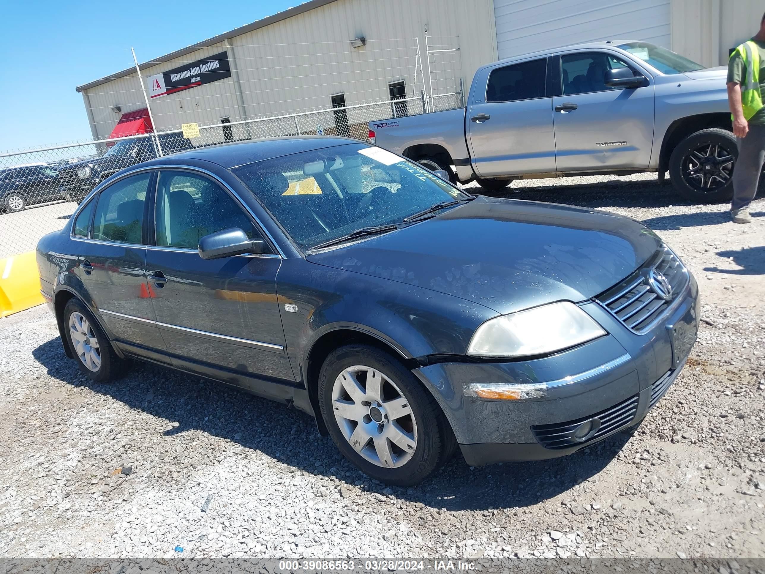 VOLKSWAGEN PASSAT 2002 wvwrh63b12e214856