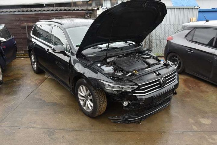 VOLKSWAGEN PASSAT 2023 wvwzzz3c5re011616