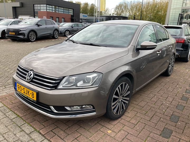 VOLKSWAGEN PASSAT 2011 wvwzzz3czcp021018