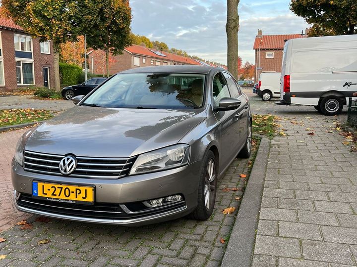 VOLKSWAGEN PASSAT 2011 wvwzzz3czcp045118