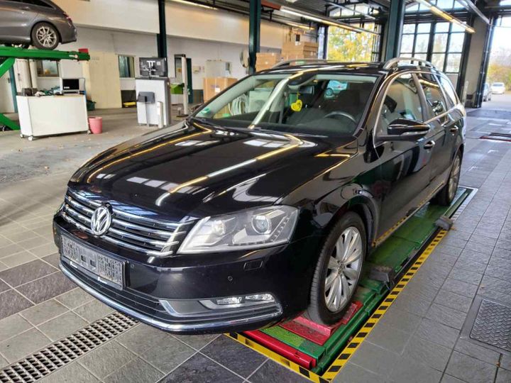 VOLKSWAGEN PASSAT 2012 wvwzzz3czde061435