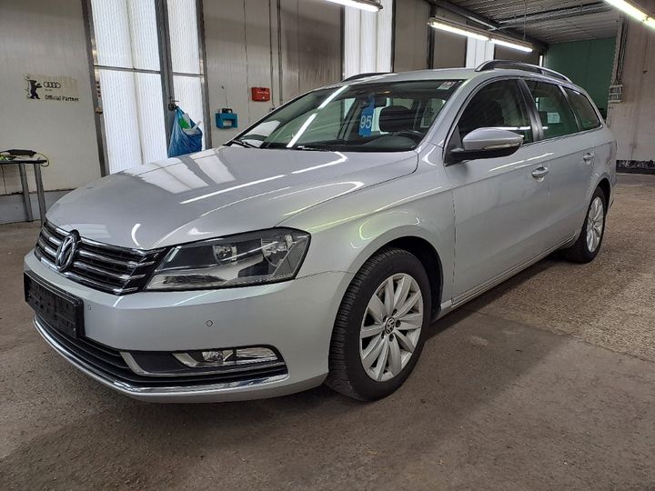 VOLKSWAGEN PASSAT 2012 wvwzzz3czde082868