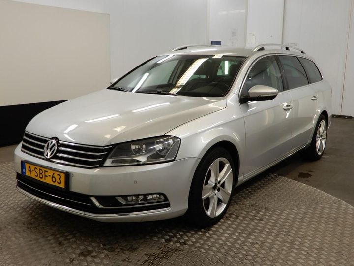 VOLKSWAGEN PASSAT 2013 wvwzzz3czee022137