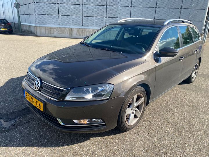 VOLKSWAGEN PASSAT 2014 wvwzzz3czee097540