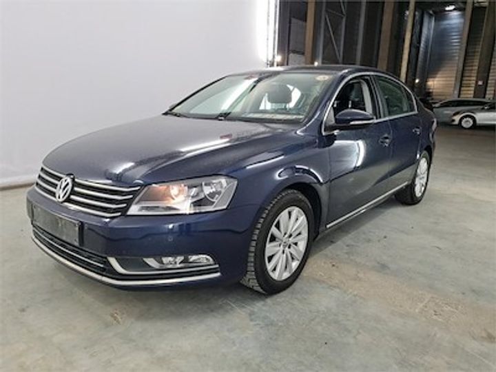 VOLKSWAGEN PASSAT 2014 wvwzzz3czfe018395