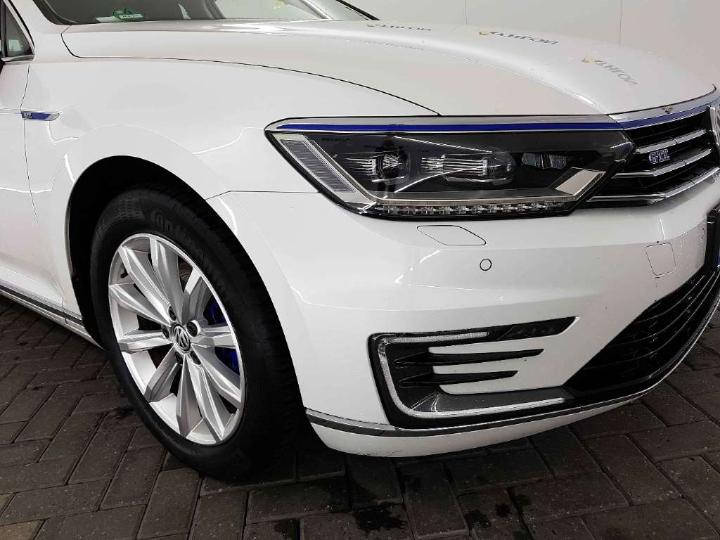 VOLKSWAGEN PASSAT 2016 wvwzzz3czge028680