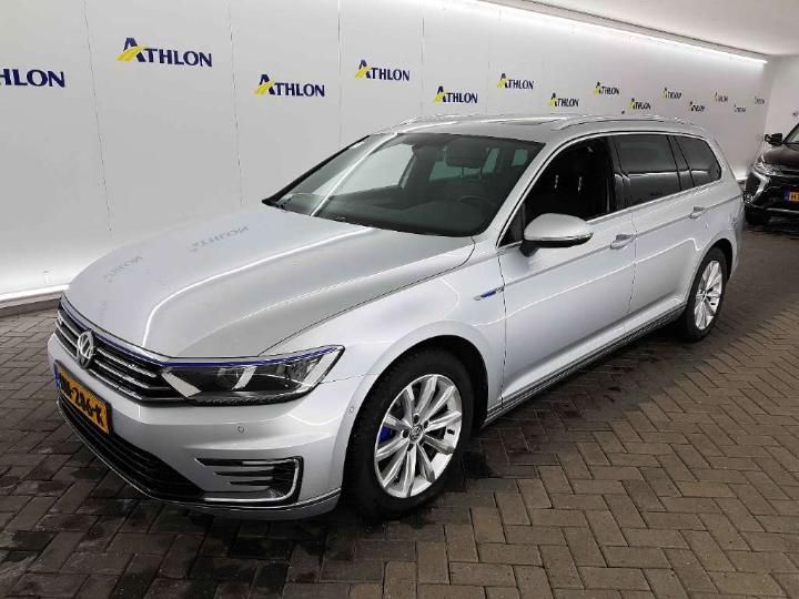 VOLKSWAGEN PASSAT 2015 wvwzzz3czge041375