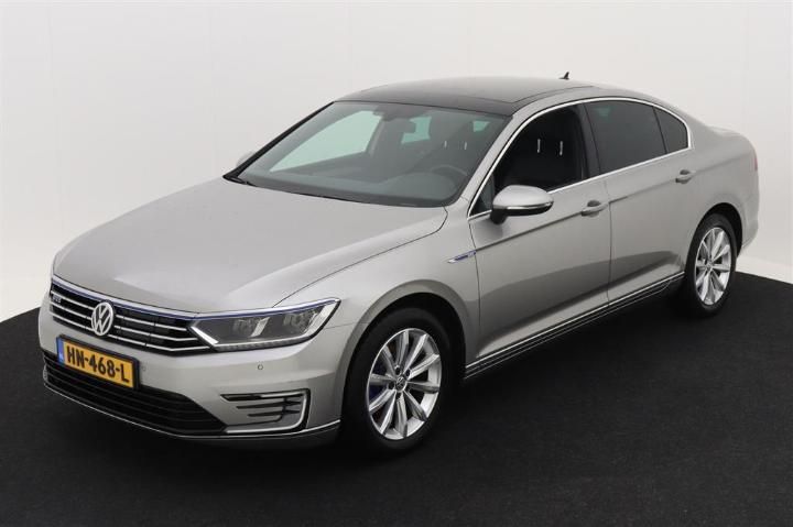 VOLKSWAGEN PASSAT 2015 wvwzzz3czge050452