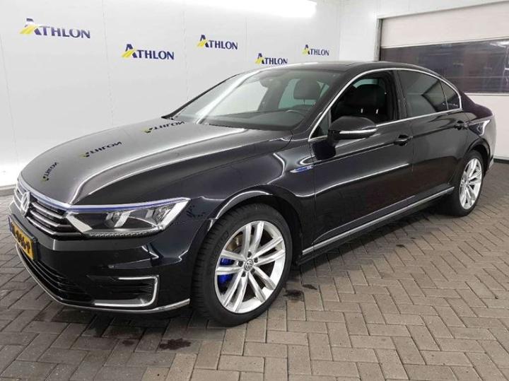 VOLKSWAGEN PASSAT 2015 wvwzzz3czge050528