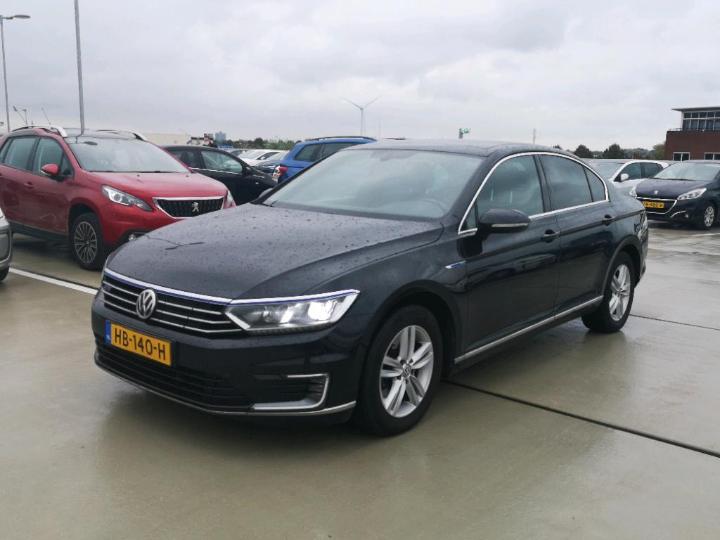 VOLKSWAGEN PASSAT 2015 wvwzzz3czge050561