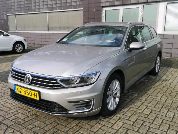 VOLKSWAGEN PASSAT 2015 wvwzzz3czge051227