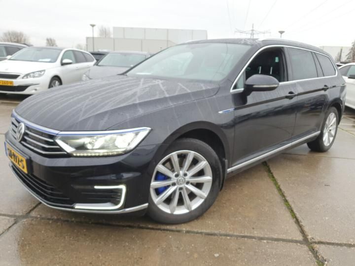 VOLKSWAGEN PASSAT 2015 wvwzzz3czge051587