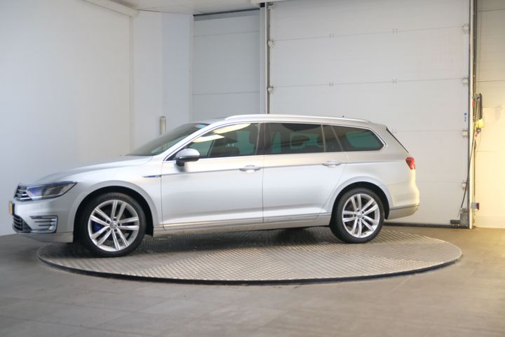 VOLKSWAGEN PASSAT 2015 wvwzzz3czge051927