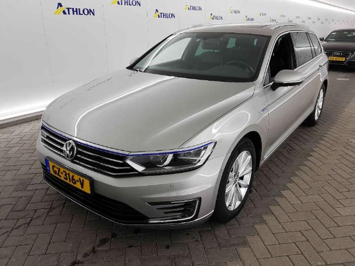 VOLKSWAGEN PASSAT 2015 wvwzzz3czge051980