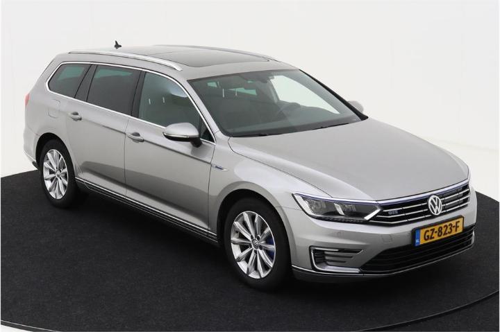 VOLKSWAGEN PASSAT 2015 wvwzzz3czge052266