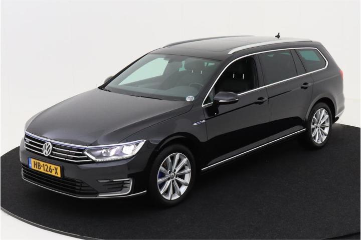 VOLKSWAGEN PASSAT 2015 wvwzzz3czge052485