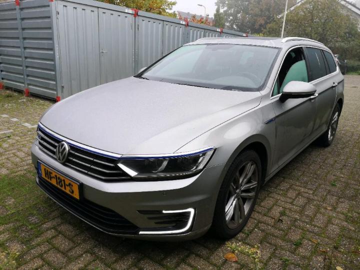 VOLKSWAGEN PASSAT 2015 wvwzzz3czge053622