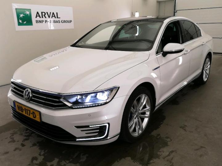 VOLKSWAGEN PASSAT 2015 wvwzzz3czge054953