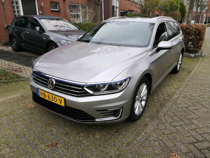 VOLKSWAGEN PASSAT 2015 wvwzzz3czge055080