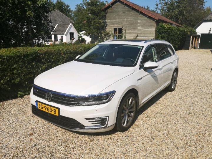 VOLKSWAGEN PASSAT 2015 wvwzzz3czge055253