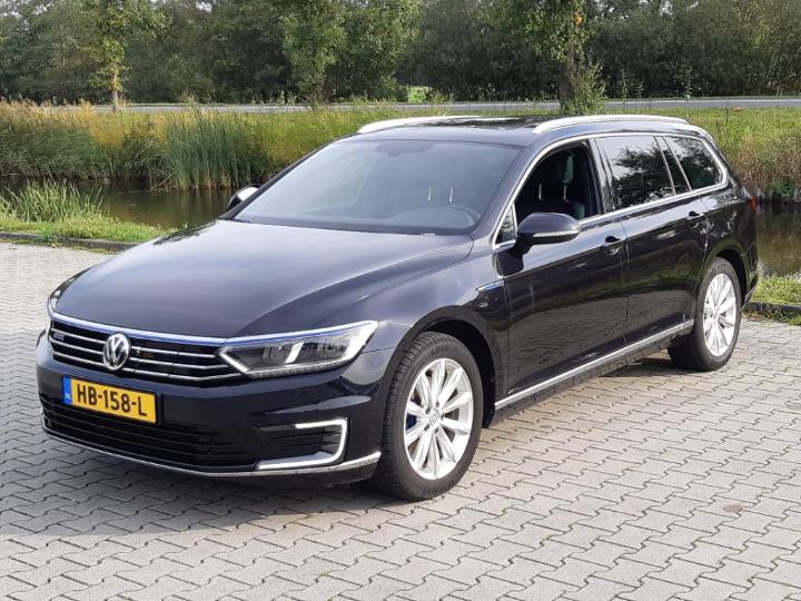 VOLKSWAGEN PASSAT 2015 wvwzzz3czge057348