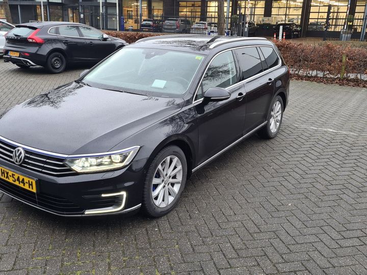 VOLKSWAGEN PASSAT 2015 wvwzzz3czge057484