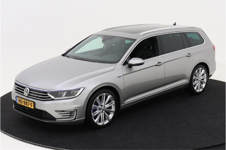 VOLKSWAGEN PASSAT 2015 wvwzzz3czge057660