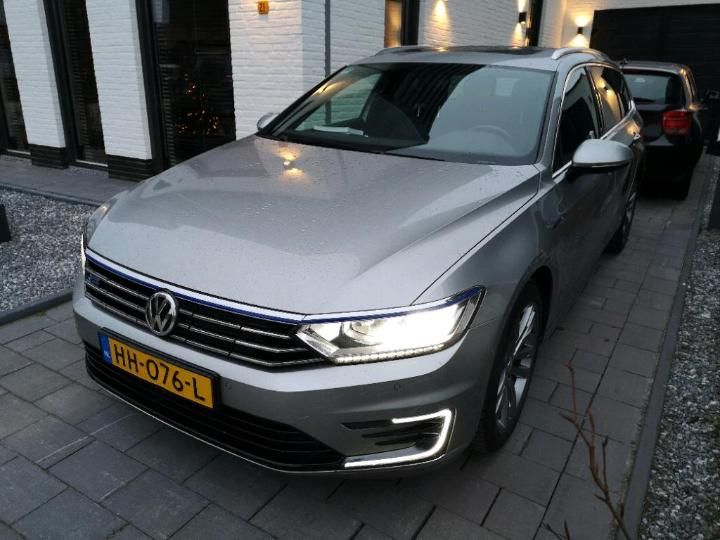 VOLKSWAGEN PASSAT 2015 wvwzzz3czge057696