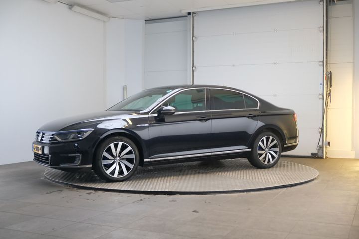 VOLKSWAGEN PASSAT 2015 wvwzzz3czge057809