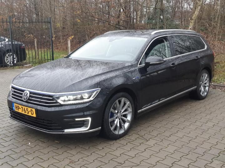 VOLKSWAGEN PASSAT 2015 wvwzzz3czge058080