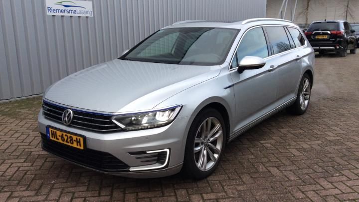 VOLKSWAGEN PASSAT 2015 wvwzzz3czge058204