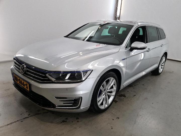 VOLKSWAGEN PASSAT 2015 wvwzzz3czge058237