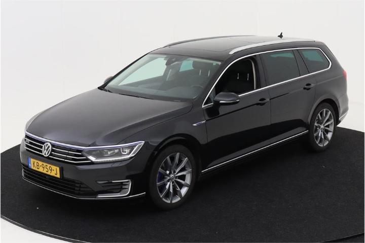 VOLKSWAGEN PASSAT 2015 wvwzzz3czge058627