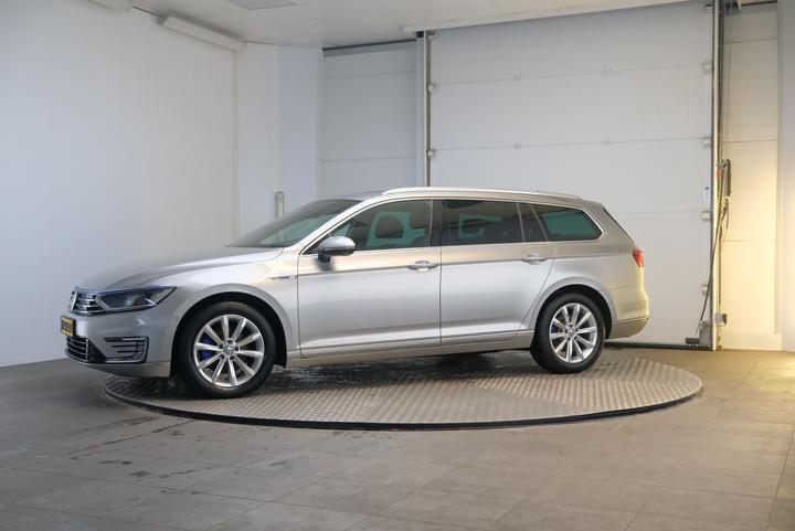 VOLKSWAGEN PASSAT 2015 wvwzzz3czge058675