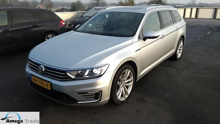 VOLKSWAGEN PASSAT 2015 wvwzzz3czge066005