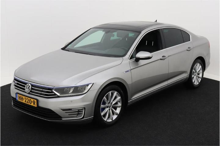 VOLKSWAGEN PASSAT 2015 wvwzzz3czge066129