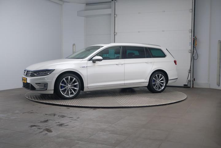 VOLKSWAGEN PASSAT 2015 wvwzzz3czge067362