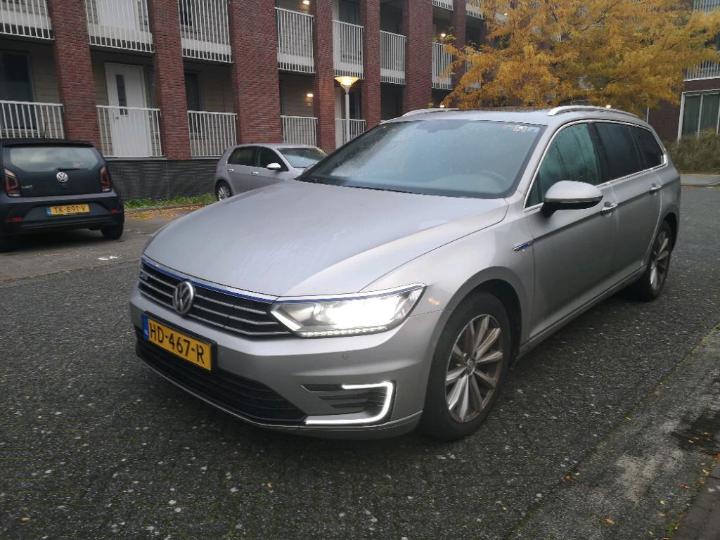 VOLKSWAGEN PASSAT 2015 wvwzzz3czge067800