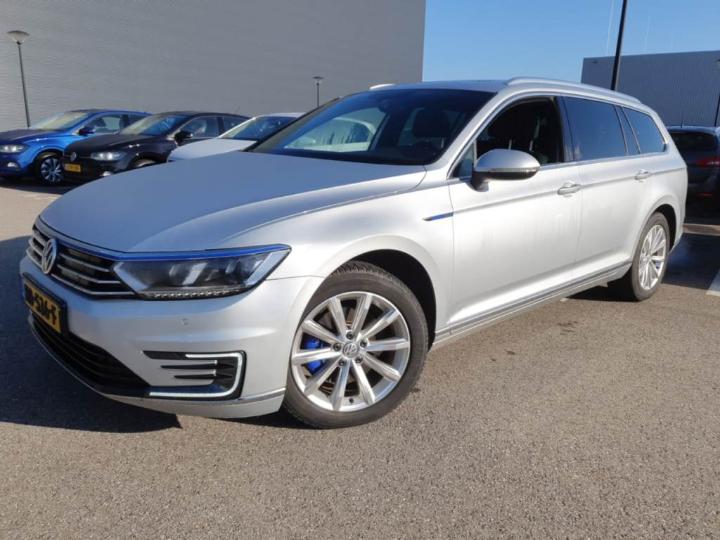 VOLKSWAGEN PASSAT 2015 wvwzzz3czge068118