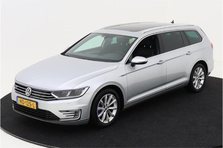 VOLKSWAGEN PASSAT 2015 wvwzzz3czge068733