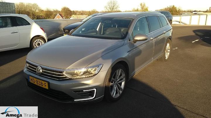 VOLKSWAGEN PASSAT 2015 wvwzzz3czge068833