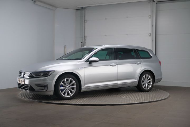 VOLKSWAGEN PASSAT 2015 wvwzzz3czge070642