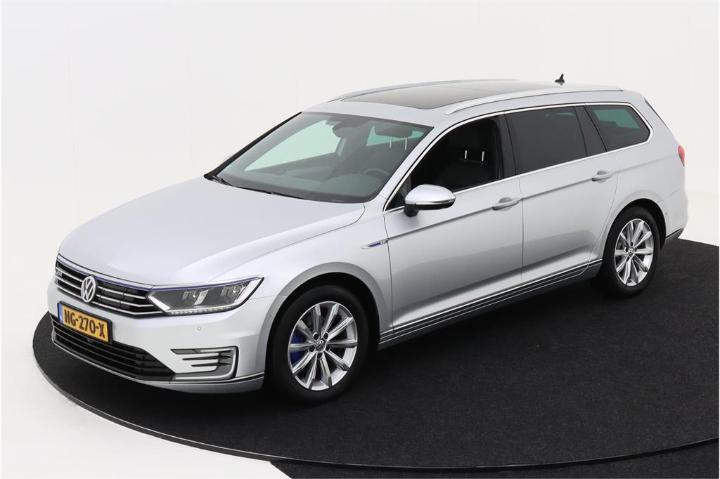 VOLKSWAGEN PASSAT 2015 wvwzzz3czge070915