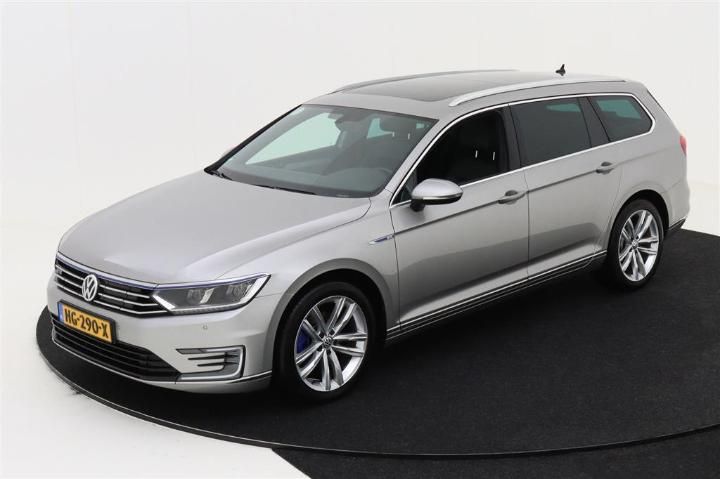 VOLKSWAGEN PASSAT 2015 wvwzzz3czge071140