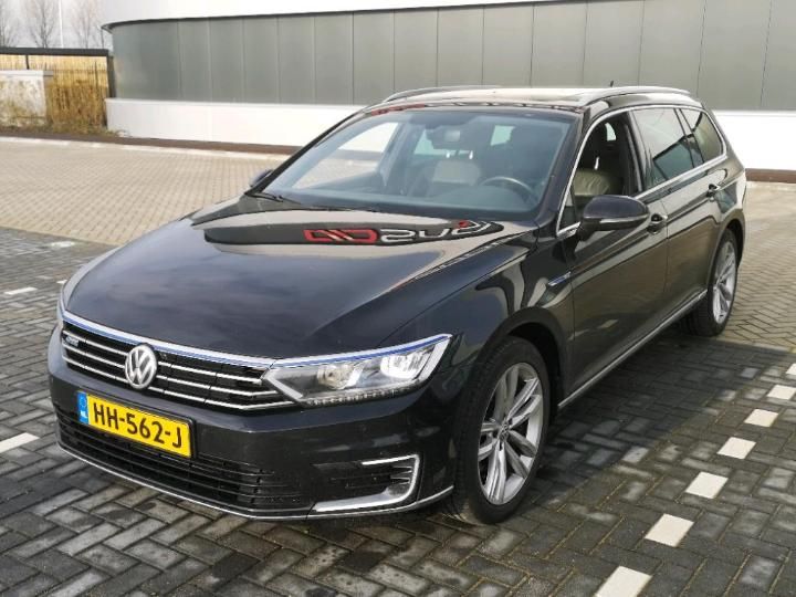 VOLKSWAGEN PASSAT 2015 wvwzzz3czge071158