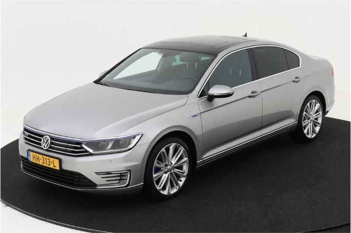 VOLKSWAGEN PASSAT 2015 wvwzzz3czge071457