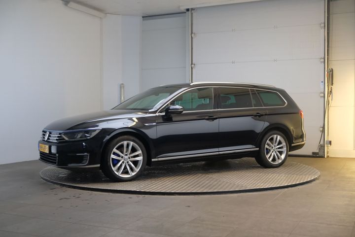 VOLKSWAGEN PASSAT 2015 wvwzzz3czge078418