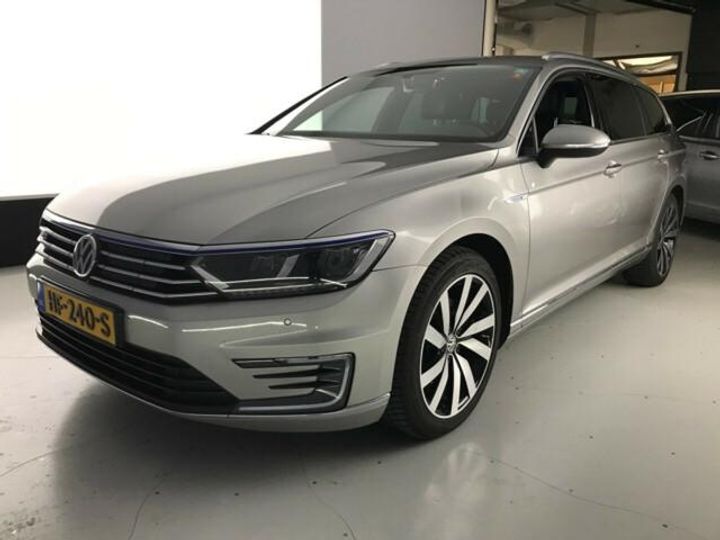 VOLKSWAGEN PASSAT 2015 wvwzzz3czge078472