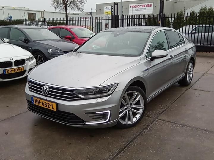 VOLKSWAGEN PASSAT 2015 wvwzzz3czge080093